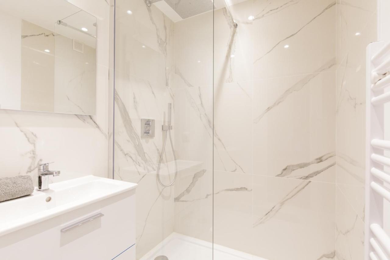 Suite 118 - Piscine - 50 Metres Plage - Terrasse - Clim - Wifi Кан Екстериор снимка