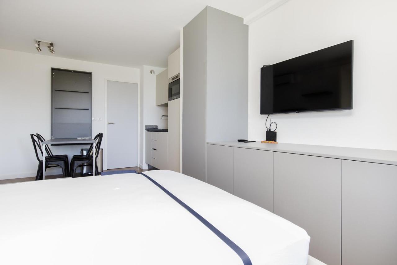 Suite 118 - Piscine - 50 Metres Plage - Terrasse - Clim - Wifi Кан Екстериор снимка